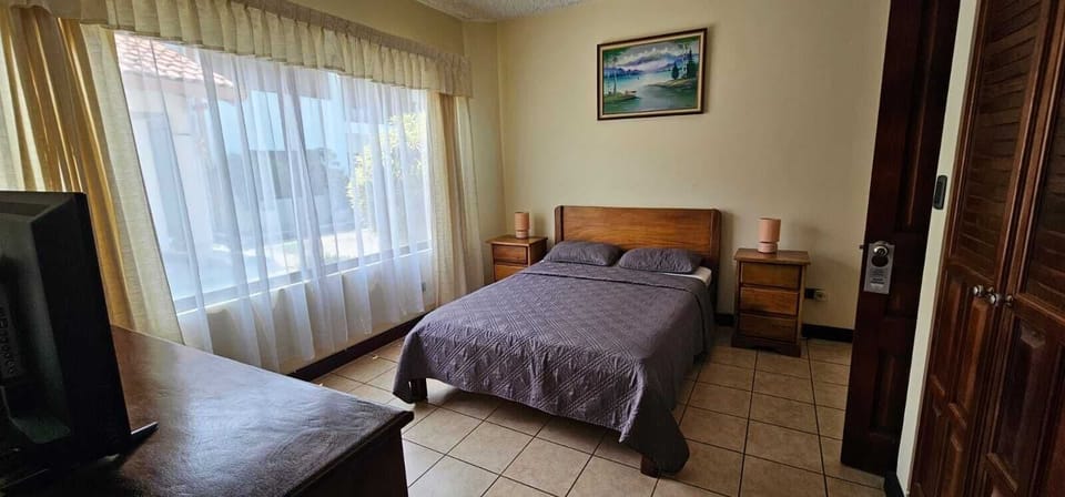 2 bedrooms, hypo-allergenic bedding, down comforters, in-room safe