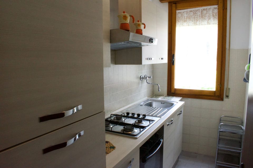 Family Apartment, 2 Bedrooms, Garden View, Beachside | Private kitchen | Fridge, microwave, stovetop, espresso maker