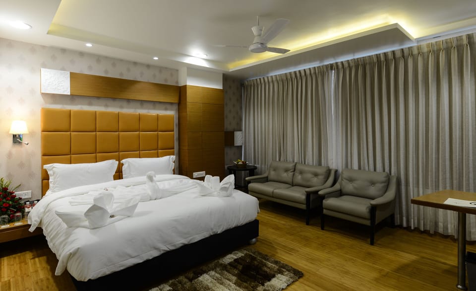 Premium bedding, minibar, in-room safe, desk