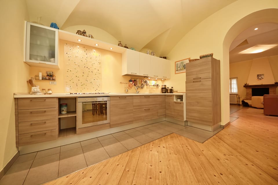 Apartment, 3 Bedrooms | Private kitchen | Full-size fridge, oven, stovetop, dishwasher