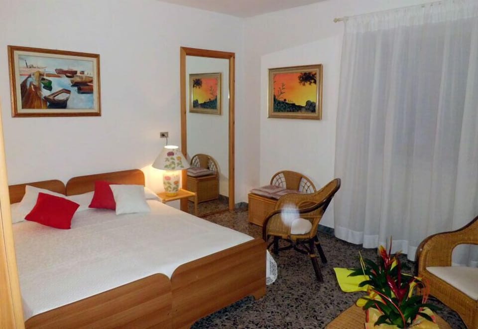 Double or Twin Room | Rollaway beds, free WiFi, bed sheets