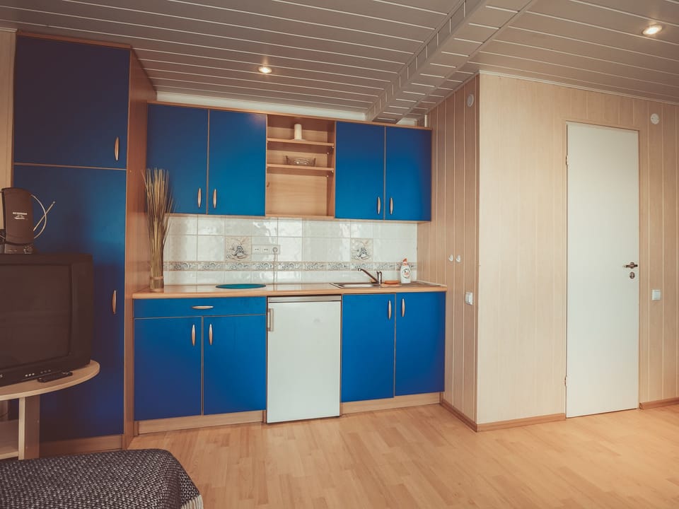 Shared fridge, microwave