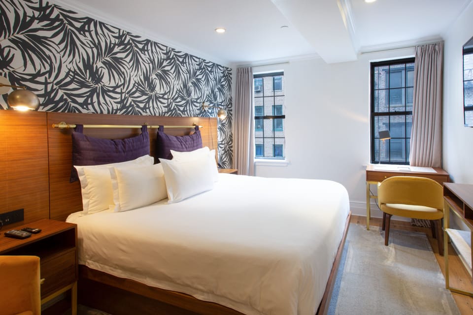 Standard King | Egyptian cotton sheets, premium bedding, pillowtop beds, in-room safe