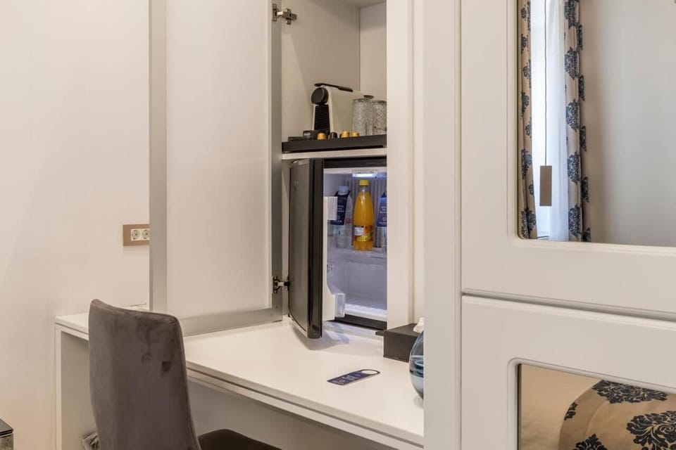 Deluxe Double Room, Courtyard View (Lucija) | Minibar, in-room safe, desk, laptop workspace