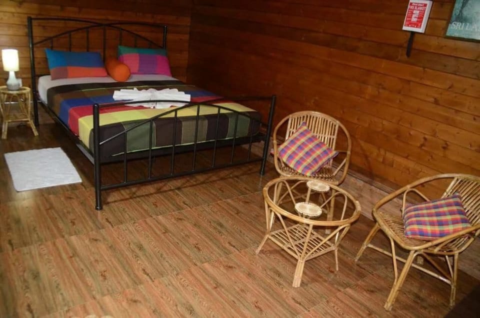 In-room safe, WiFi (surcharge), bed sheets