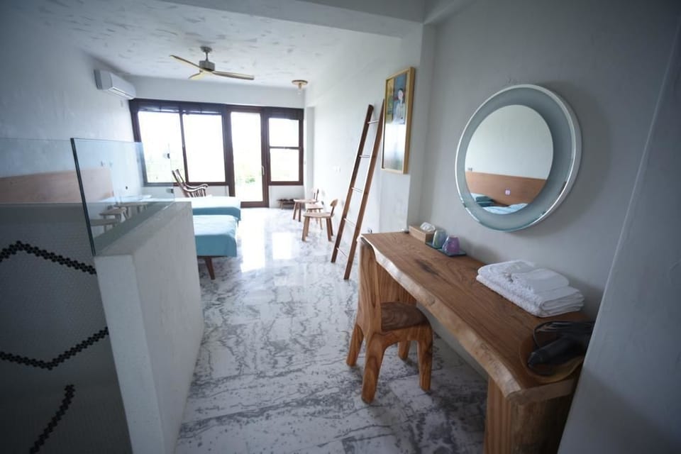 Twin Room | Desk, soundproofing, free WiFi, bed sheets