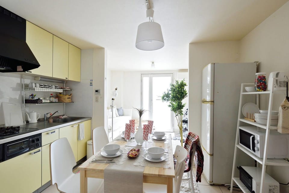 Private Vacation Home | Living area | Flat-screen TV