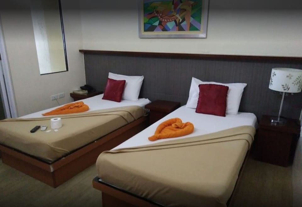 Deluxe Room, 2 Twin Beds | Rollaway beds, free WiFi, bed sheets