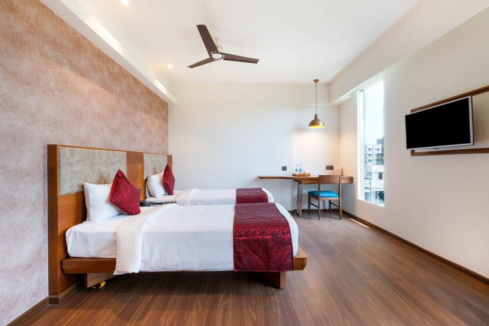 Standard Double or Twin Room, 1 Queen Bed, Non Smoking, City View | 1 bedroom, in-room safe, desk, laptop workspace