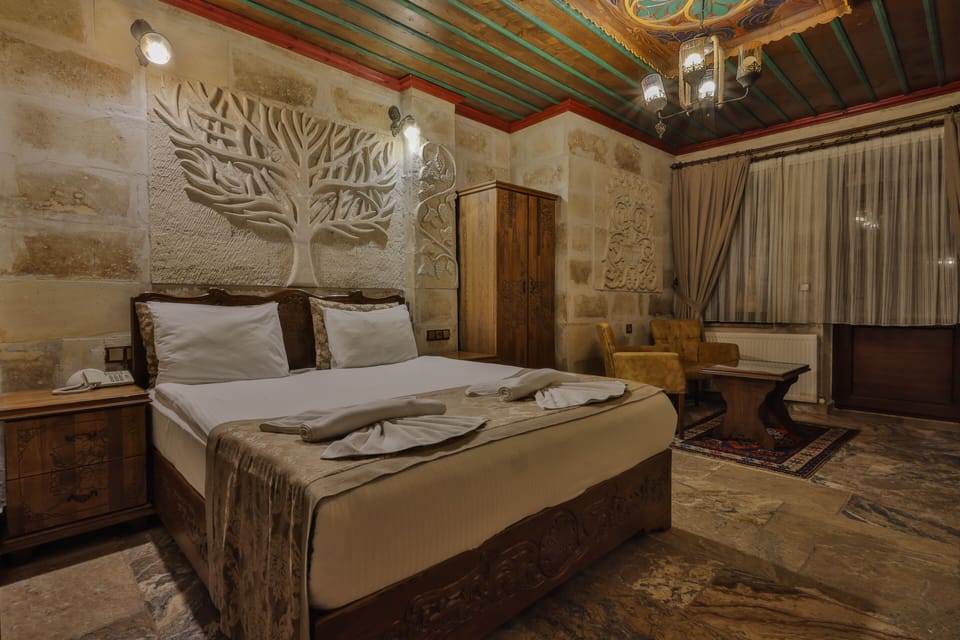 Deluxe Double Room | Egyptian cotton sheets, premium bedding, minibar, desk