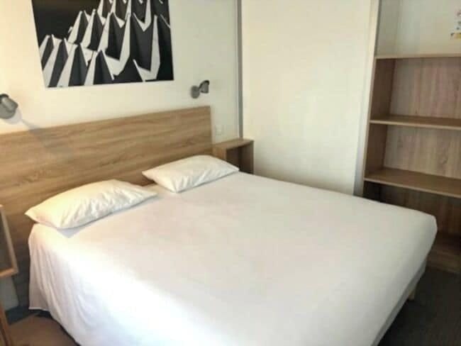 Double Room | Desk, free WiFi, bed sheets, wheelchair access