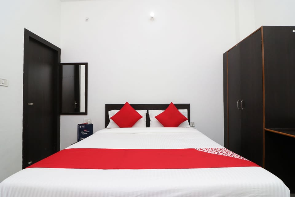 Double or Twin Room | WiFi (free)