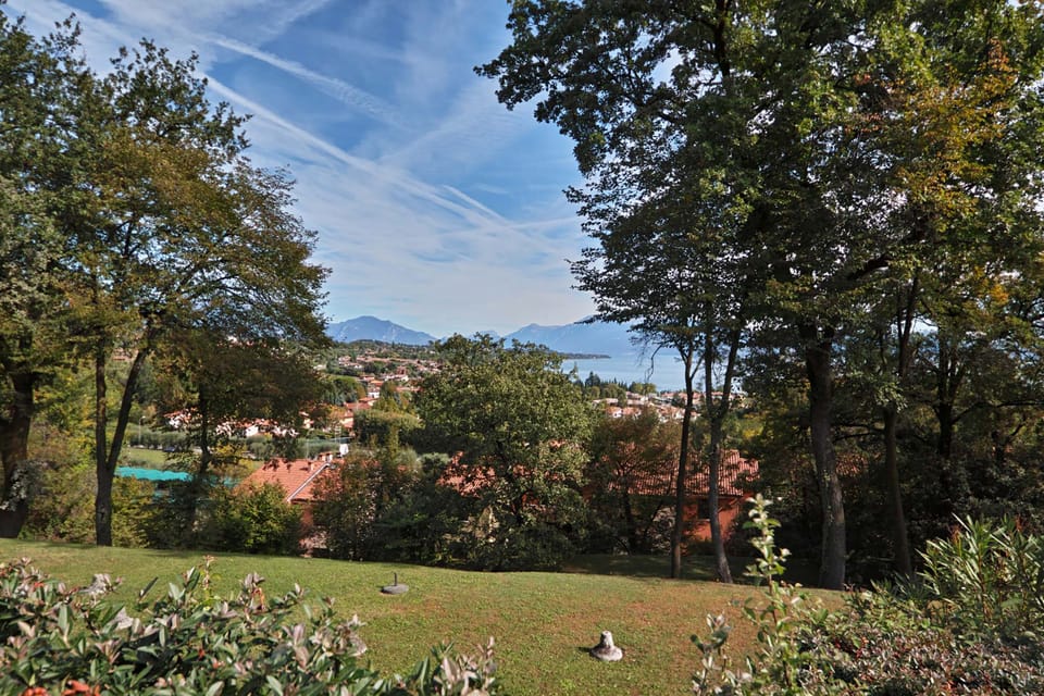 Basic Apartment, 2 Bedrooms | Garden view