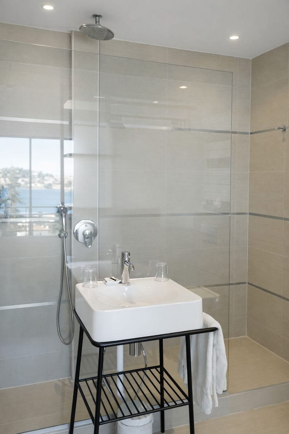Single Room, Balcony, Sea View | In-room safe, free WiFi, bed sheets