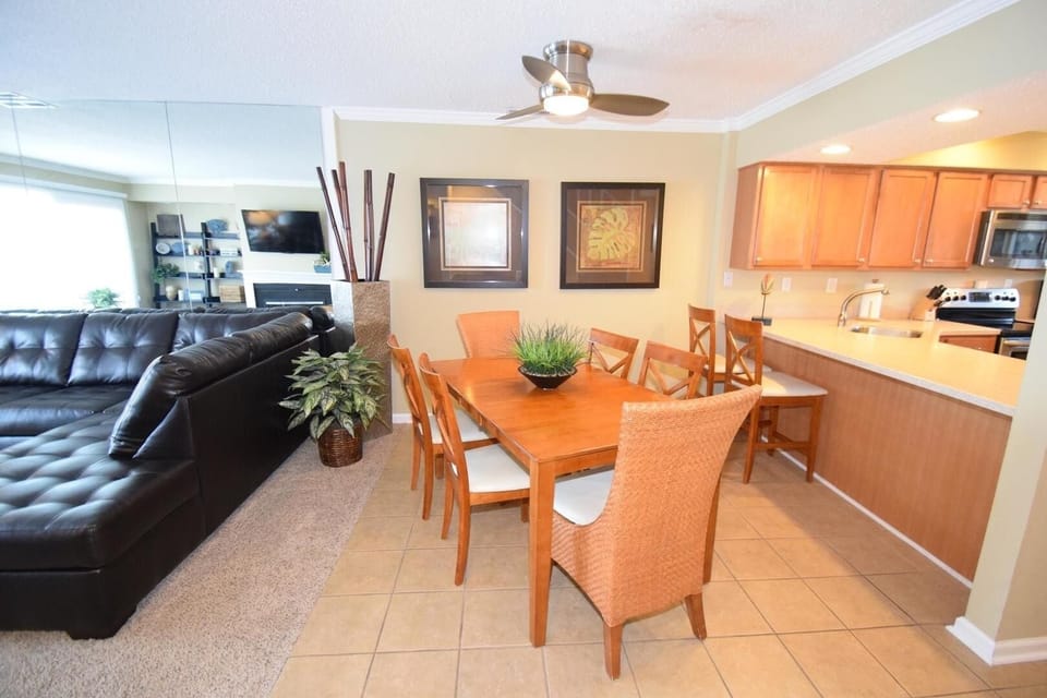 Townhome, 2 Bedrooms | Interior