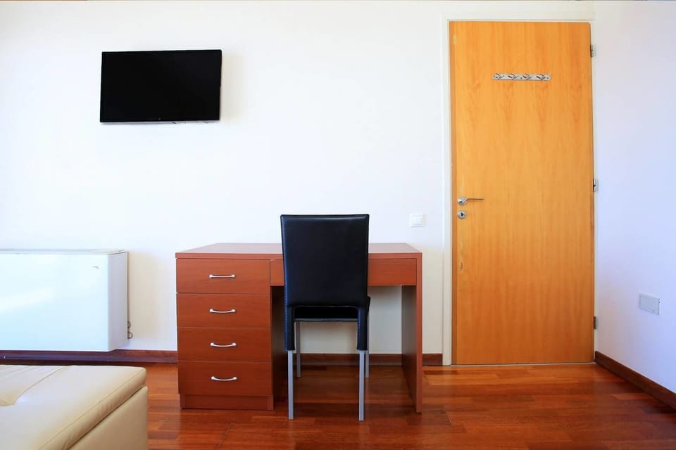 Villa | Desk, soundproofing, iron/ironing board, free WiFi