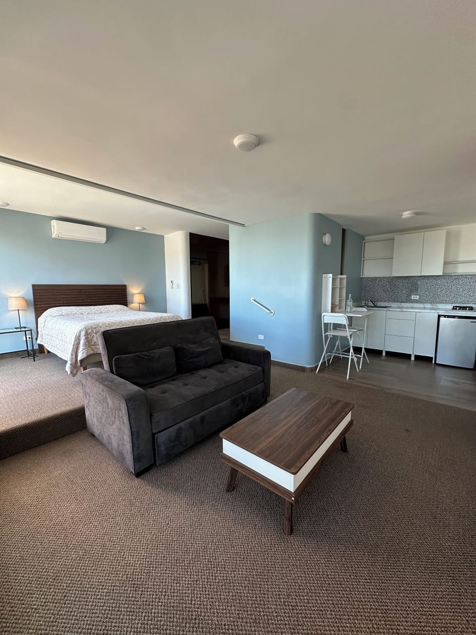 Basic Studio Suite | 1 bedroom, free WiFi, bed sheets