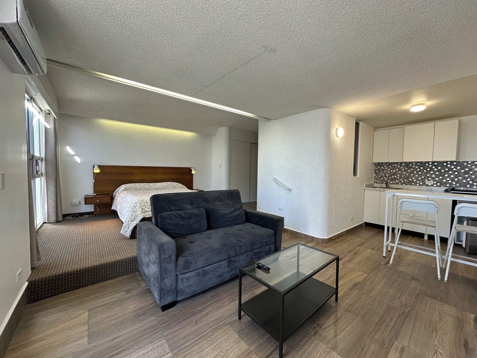 Basic Studio Suite | 1 bedroom, free WiFi, bed sheets