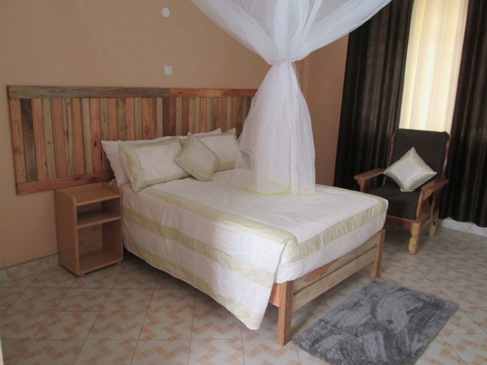 Standard Room, 1 Double Bed | Desk, free WiFi, bed sheets