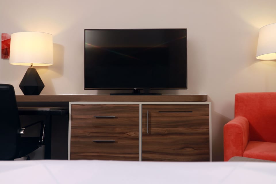 Minibar, in-room safe, desk, laptop workspace