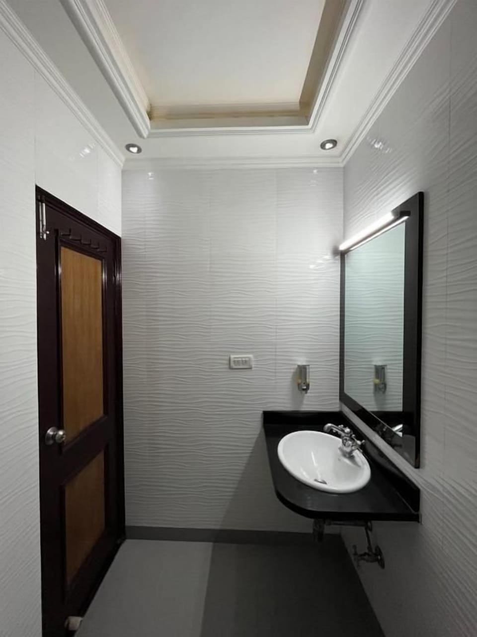 Hotel Marc Royal Hotel in Agra