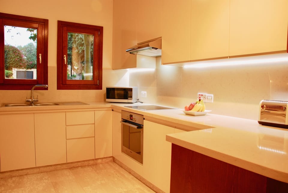 Villa, 3 Bedrooms, Private Pool | Private kitchen | Coffee/tea maker, full-size fridge, microwave, oven