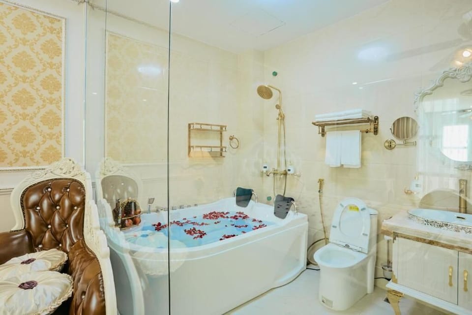 Free toiletries, hair dryer, slippers, bidet