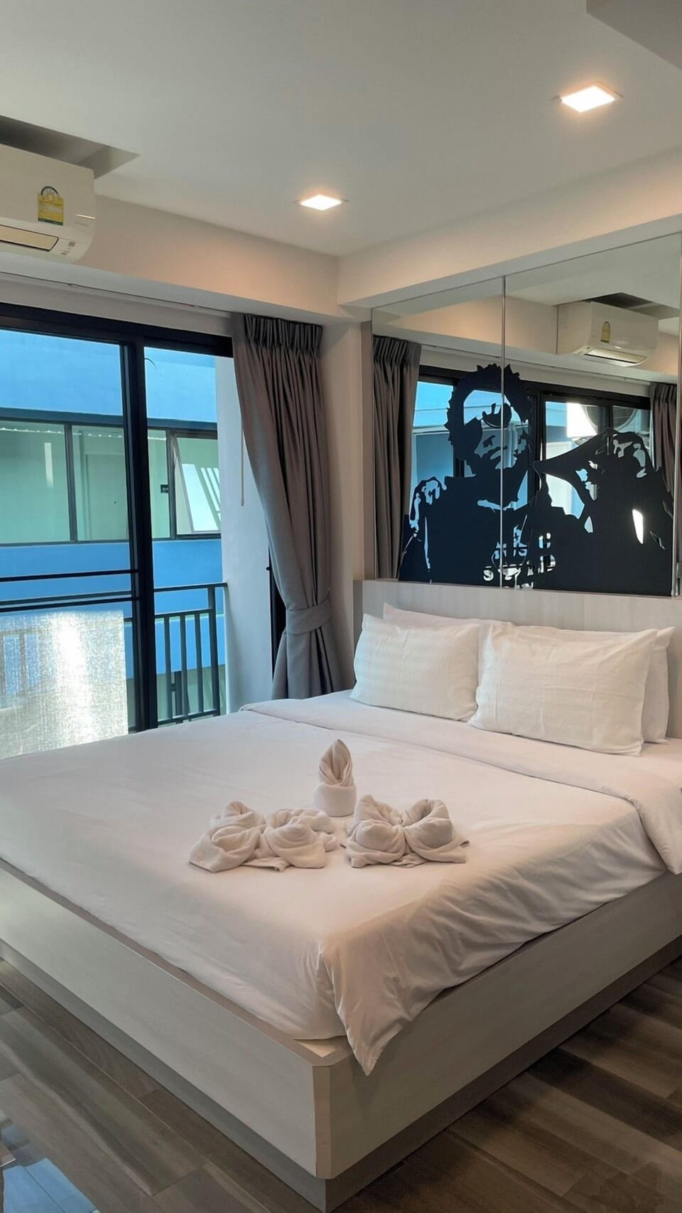 Premium bedding, desk, free WiFi, bed sheets