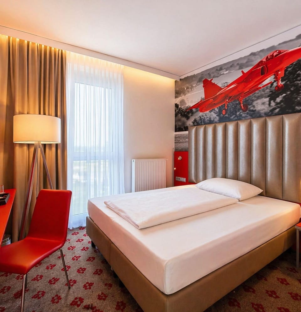 Double Room | 1 bedroom, hypo-allergenic bedding, desk, free WiFi