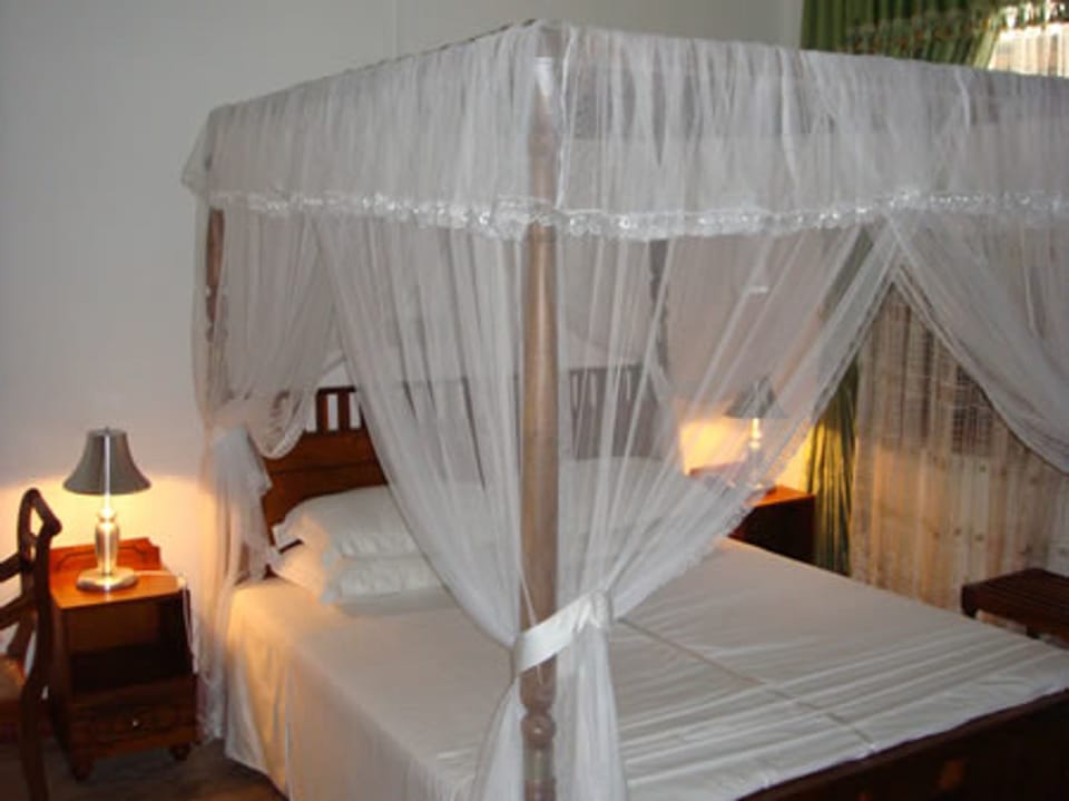 Standard Room | Blackout drapes, WiFi (free), bed sheets