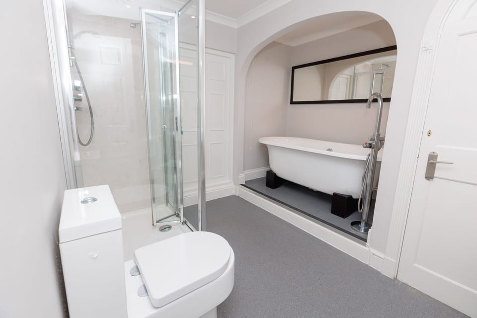 Family Room (Sea View) | Desk, laptop workspace, iron/ironing board, free WiFi