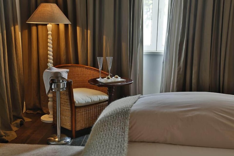 Double Room, Park View | Down comforters, minibar, in-room safe, desk