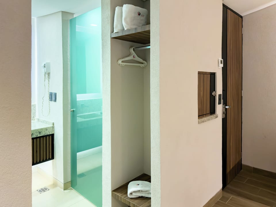 Standard Room | Bathroom | Shower, free toiletries, towels, soap