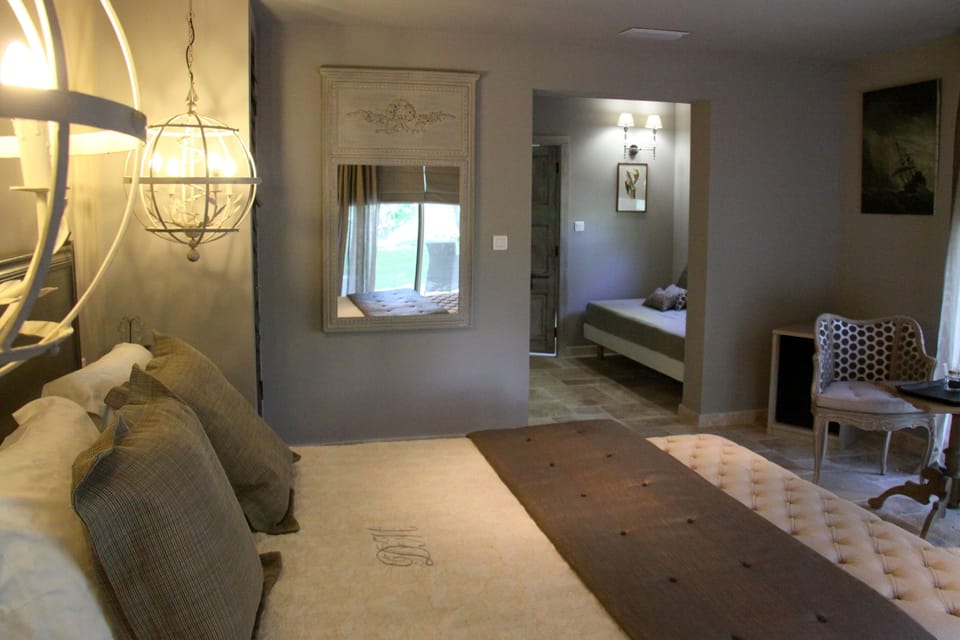 Minibar, in-room safe, desk, soundproofing