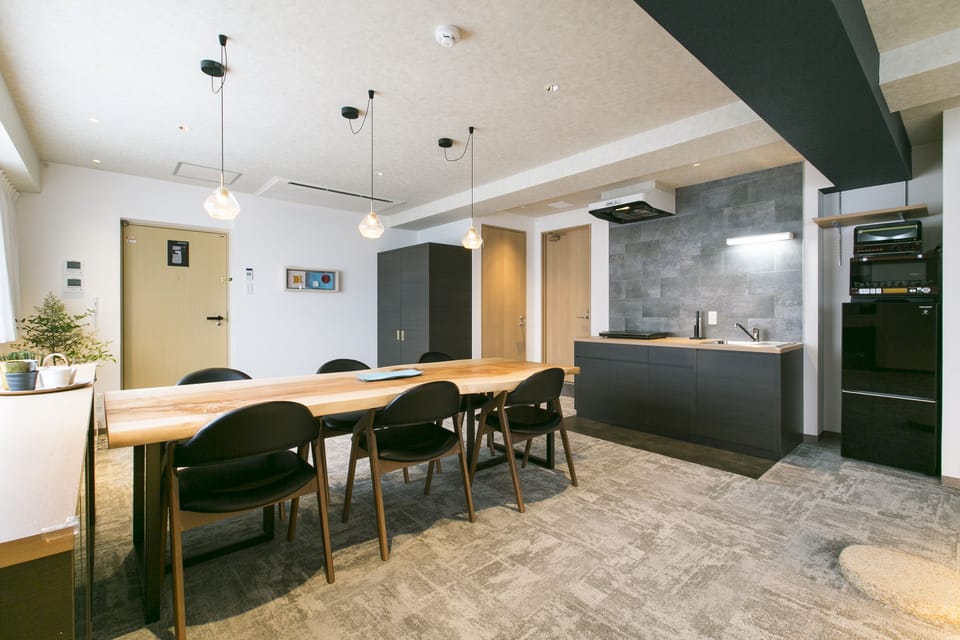 Premium Suite, Up to 5 Adults, Non Smoking | In-room safe, blackout drapes, free cribs/infant beds, free WiFi