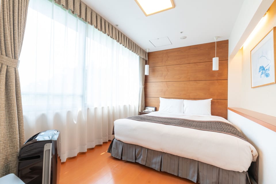 [Non-Smoking] Japanese Western Style Double Room (Mt. Fuji View) | Desk, free WiFi, bed sheets