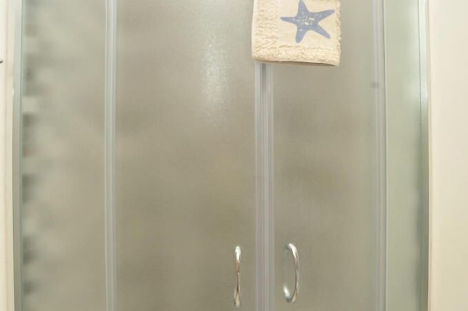 Apartment, 2 Bedrooms (Vista Gelsi) | Bathroom shower