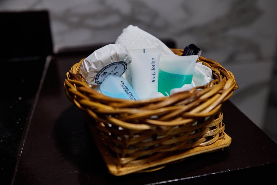 Standard Double Room Single Use | Bathroom amenities | Shower, free toiletries, towels