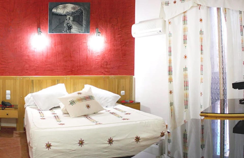Suite | Desk, blackout drapes, rollaway beds (surcharge), WiFi (free)