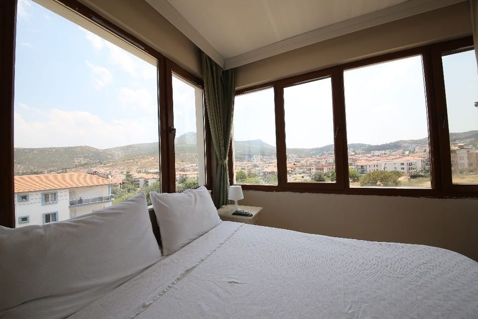 Standard Double Room | 9 bedrooms, free WiFi