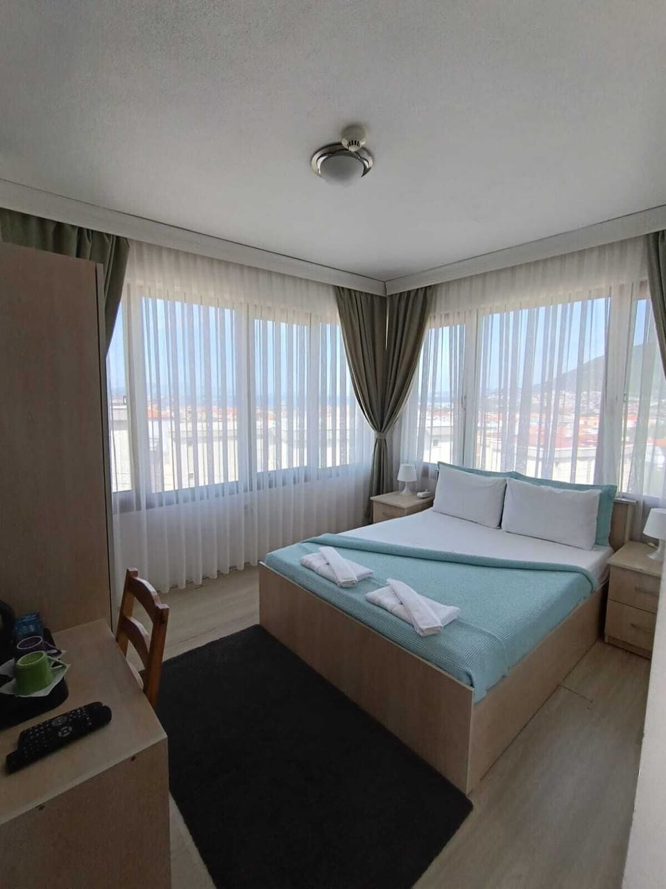 9 bedrooms, free WiFi