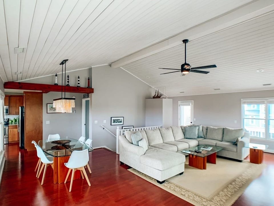 House, 4 Bedrooms | Living area