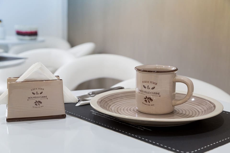 Free daily self-serve breakfast