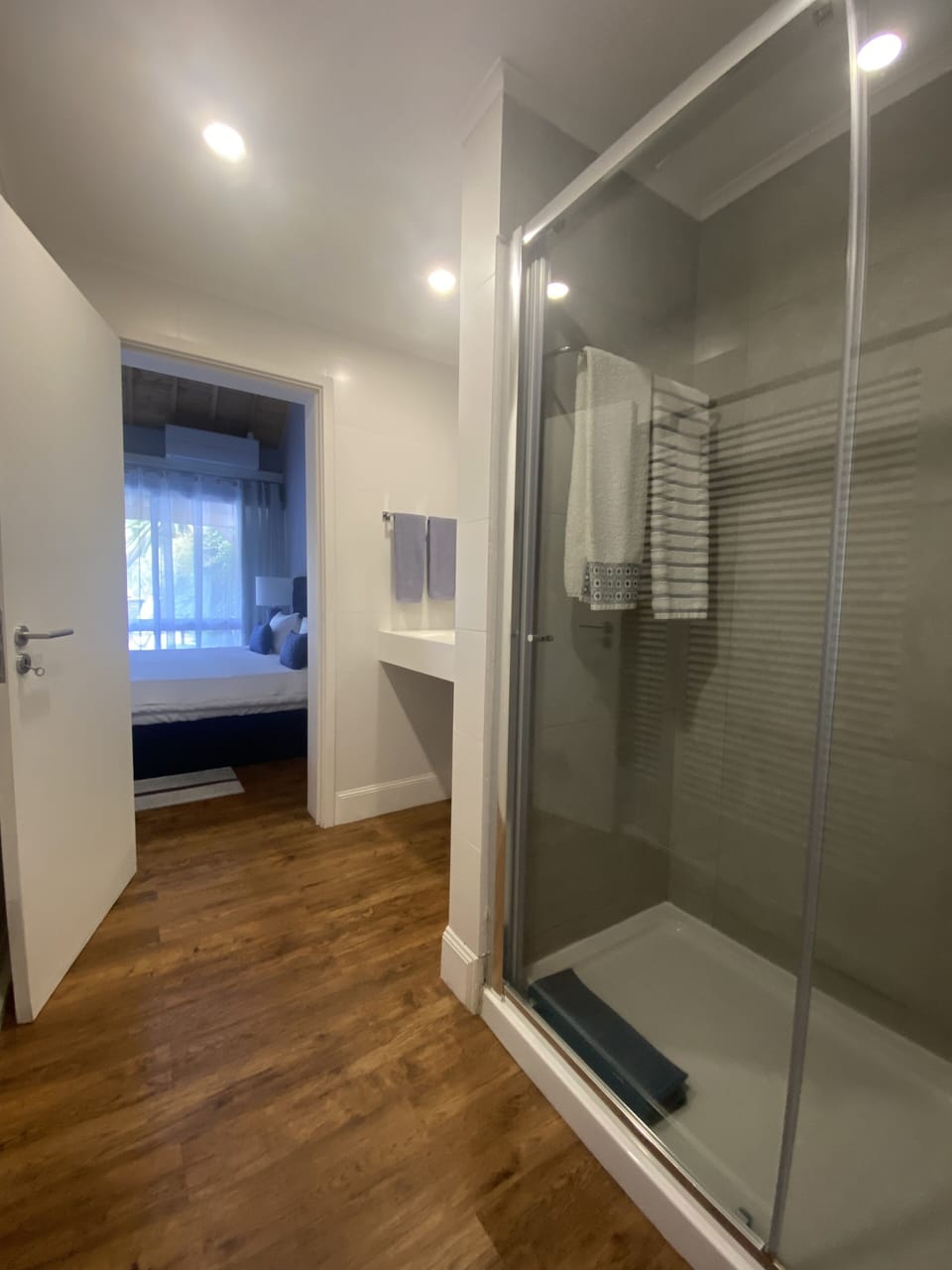 8 Piscina/9 Iuca - Standard Double Room, 1 King Bed, Private Bathroom | 1 bedroom, memory foam beds, in-room safe, individually decorated