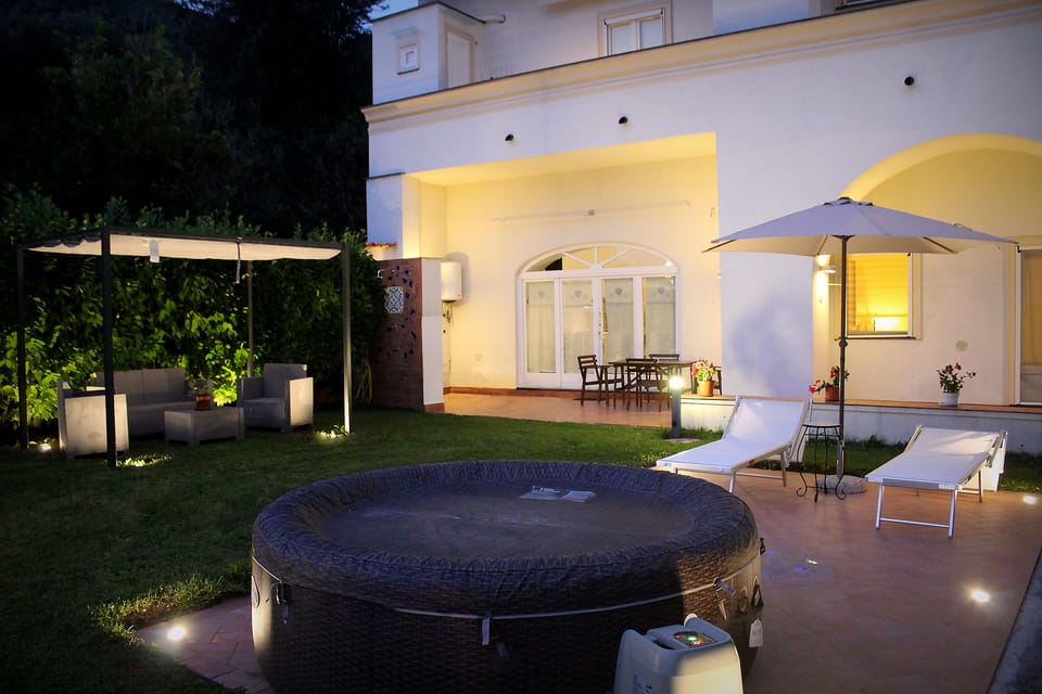 Apartment, 1 Bedroom, Jetted Tub, Ground Floor (Sirentum) | Garden view