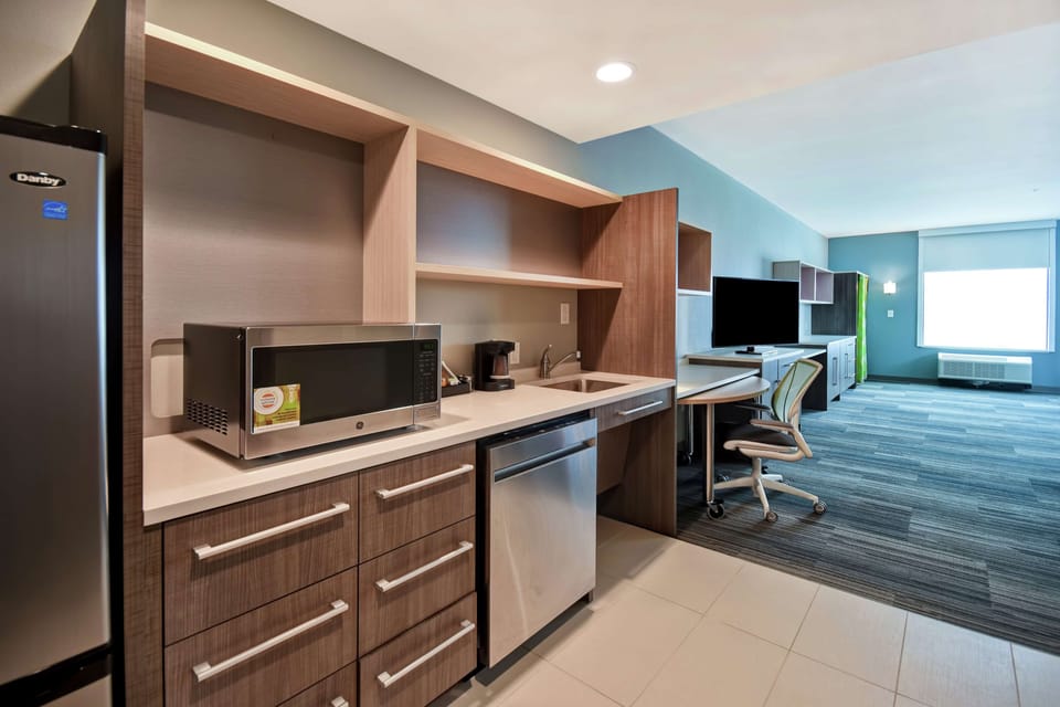 In-room safe, desk, blackout drapes, soundproofing