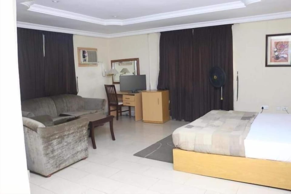 In-room safe, desk, blackout drapes, bed sheets
