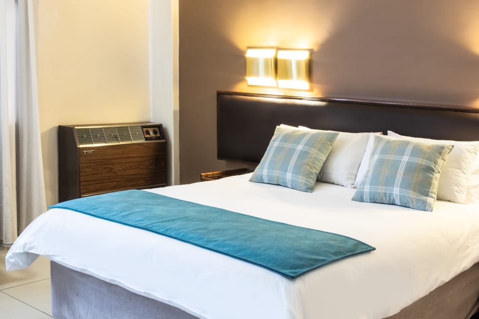 Desk, WiFi (free), bed sheets