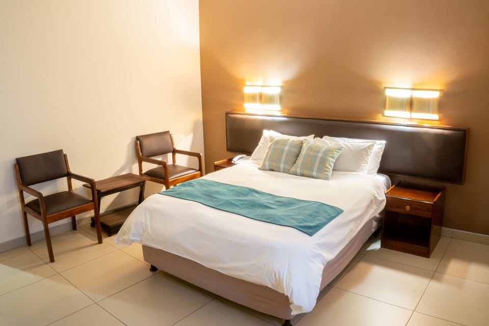 Desk, WiFi (free), bed sheets