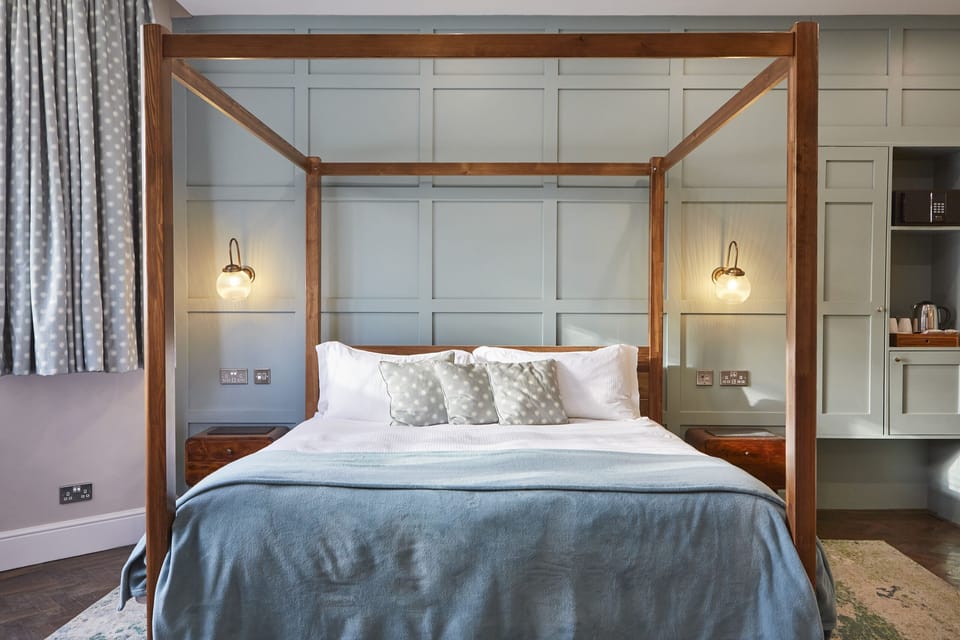 Superior Suite, Ensuite, River View (Room 9) | 1 bedroom